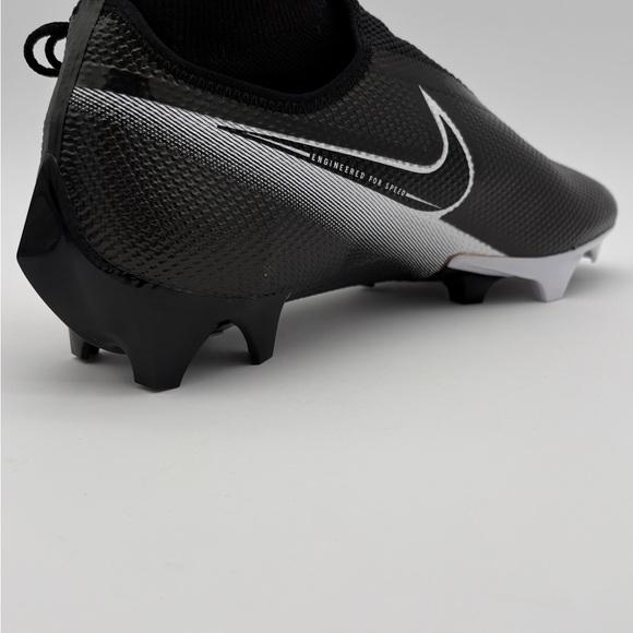 NWOT Men's Size 12 Black And White Nike Vapor Edge Pro 360 WD Football Cleats - Picture 8 of 14